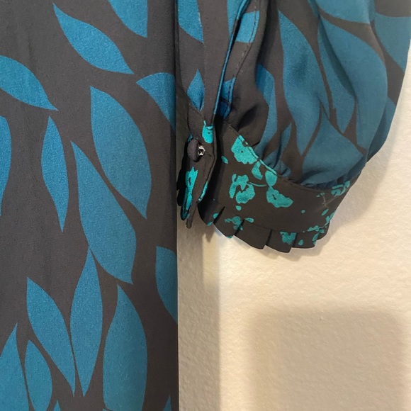 Cabi Women's Autumn Green Floral Button Dress Medium - Picture 2 of 16